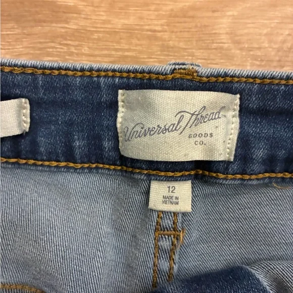 Universal Thread Blue Distressed Jean Shorts - Picture 2 of 4